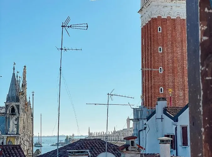 Ai Savi Di Venecia